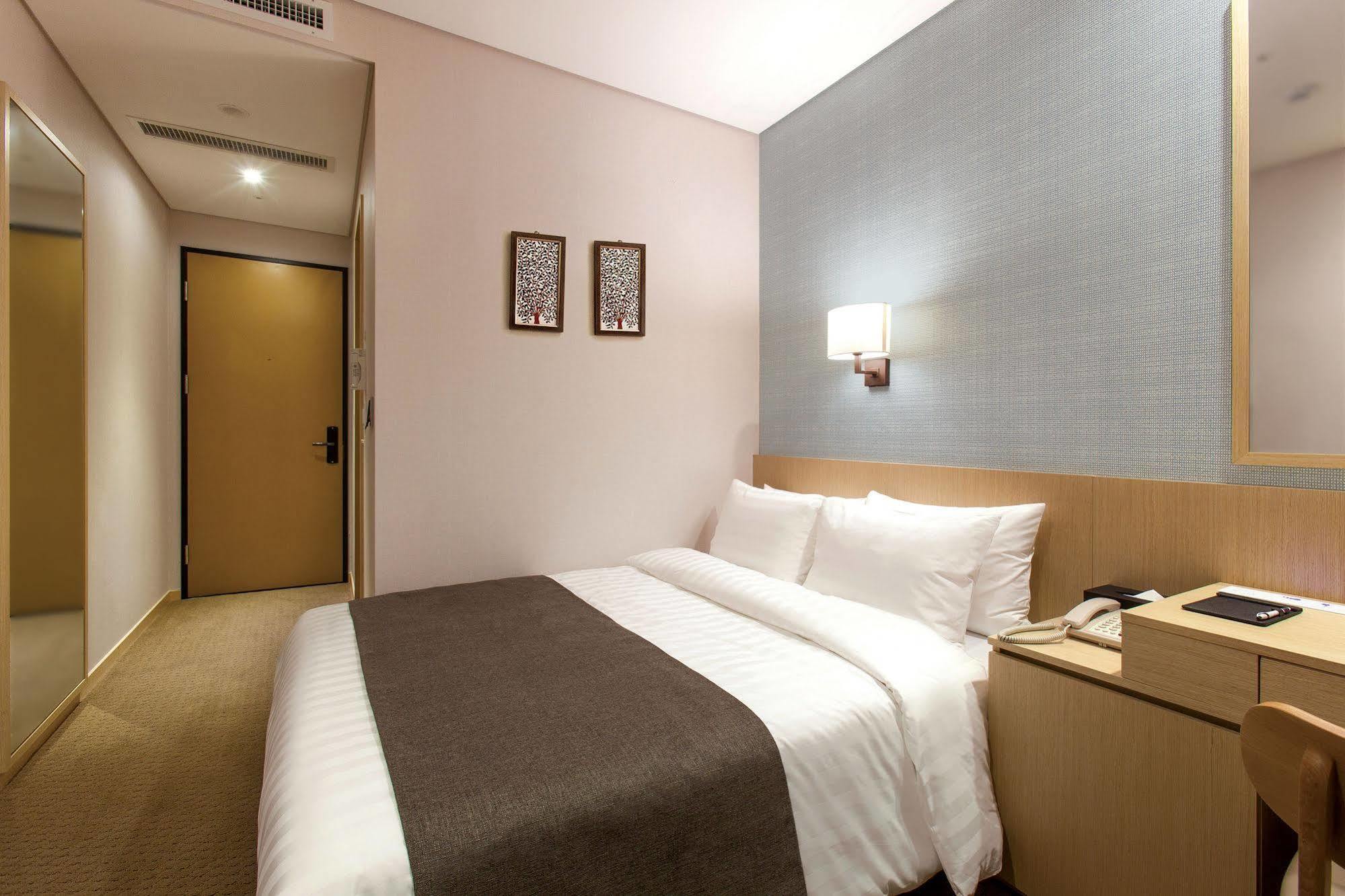 Migliore Hotel Seoul Myeongdong מראה חיצוני תמונה
